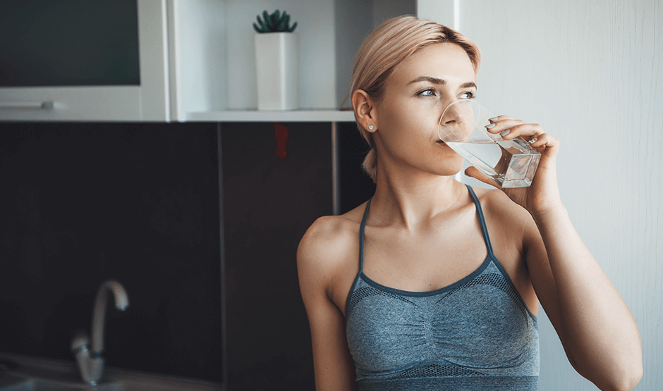 Smak wody z kranu: co wpływa na smak i zapach wody?